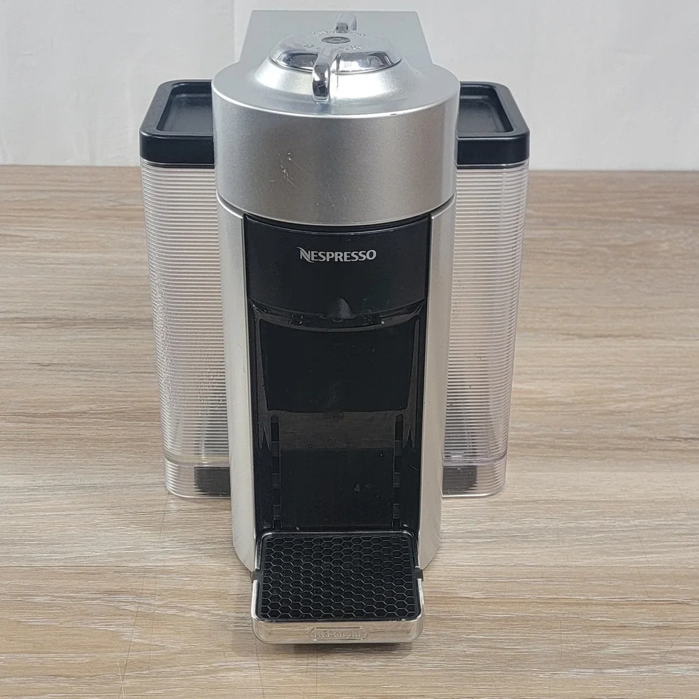 Nespresso DeLonghi Vertuo Evoluo Coffee Espresso Machine Silver ENV135S